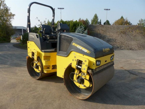 Аренда тротуарного катка Bomag BW 138 AD-5